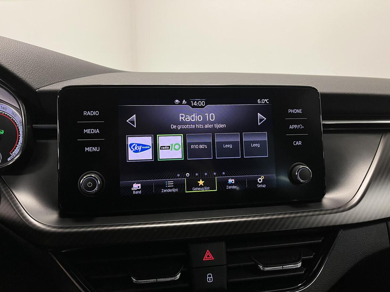 Skoda Kamiq 1.5 TSI ACT Monte Carlo Sport | Pano | Stoel/stuur verwarming | ACC |