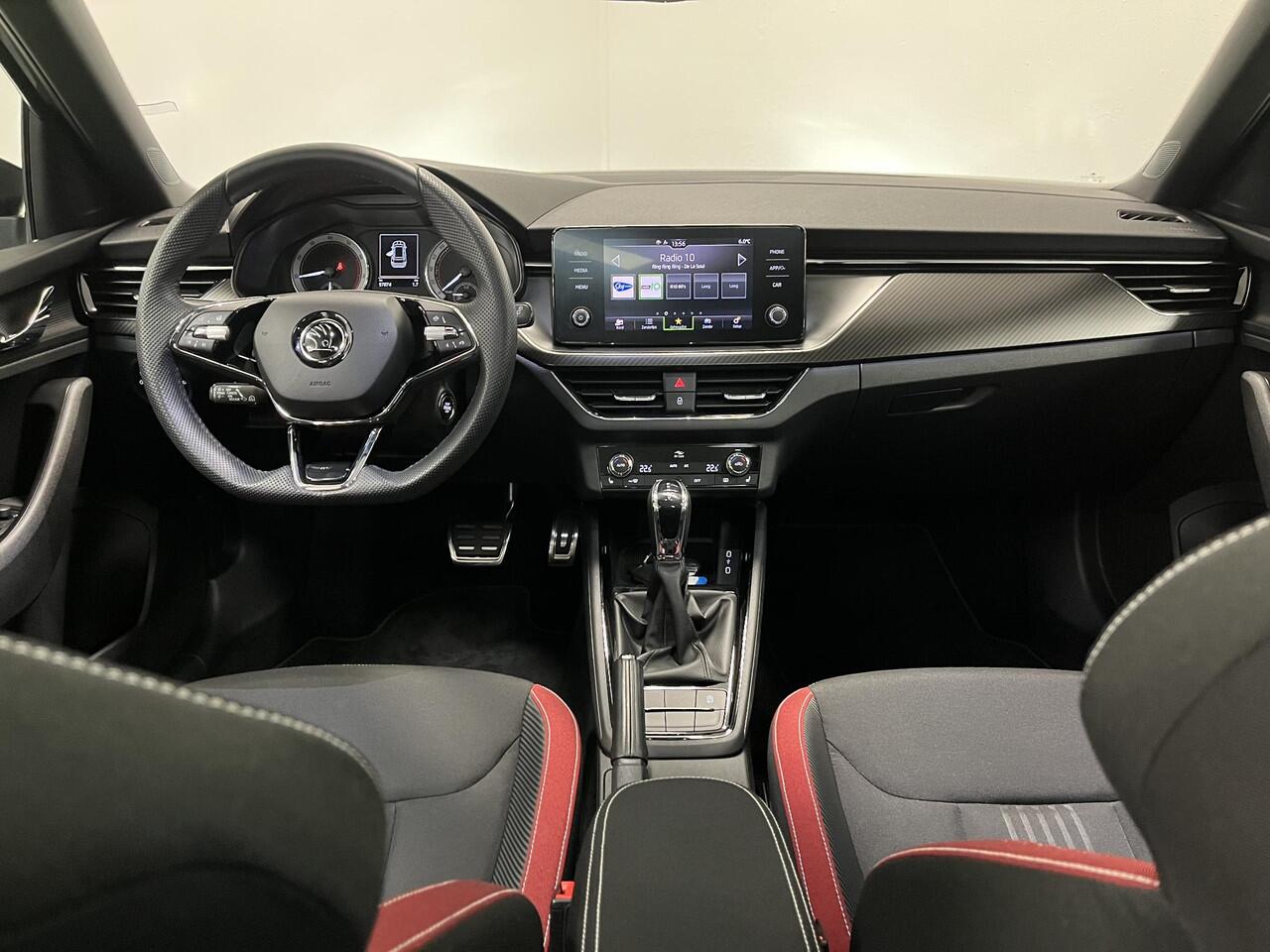 Skoda Kamiq 1.5 TSI ACT Monte Carlo Sport | Pano | Stoel/stuur verwarming | ACC |