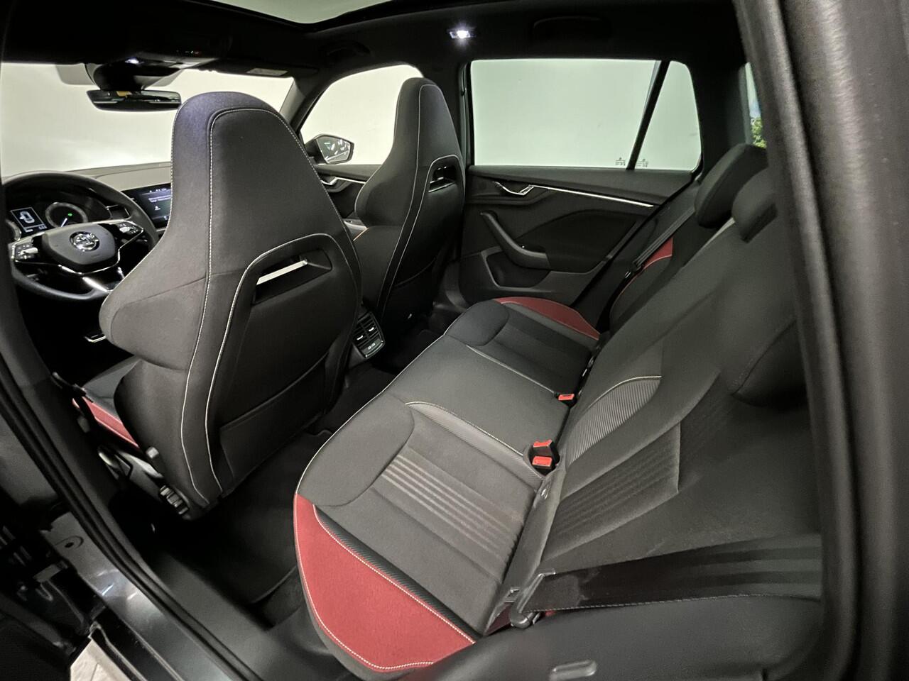 Skoda Kamiq 1.5 TSI ACT Monte Carlo Sport | Pano | Stoel/stuur verwarming | ACC |