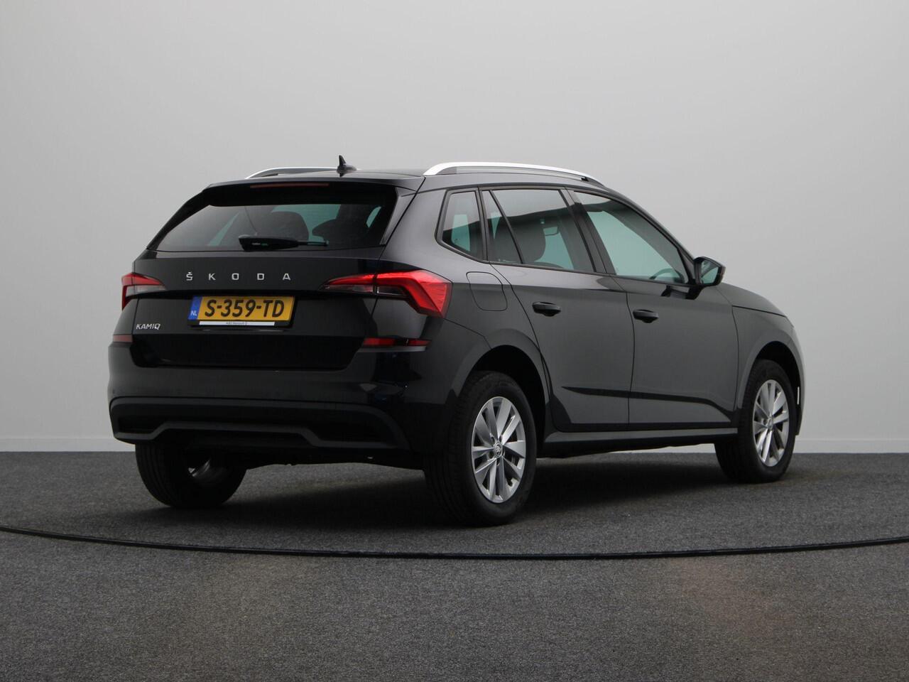 Skoda Kamiq 1.0 TSI Ambition | Apple Carplay & Android Auto | Lichtmetalen velgen | Parkeersensoren achter | Airconditioning |