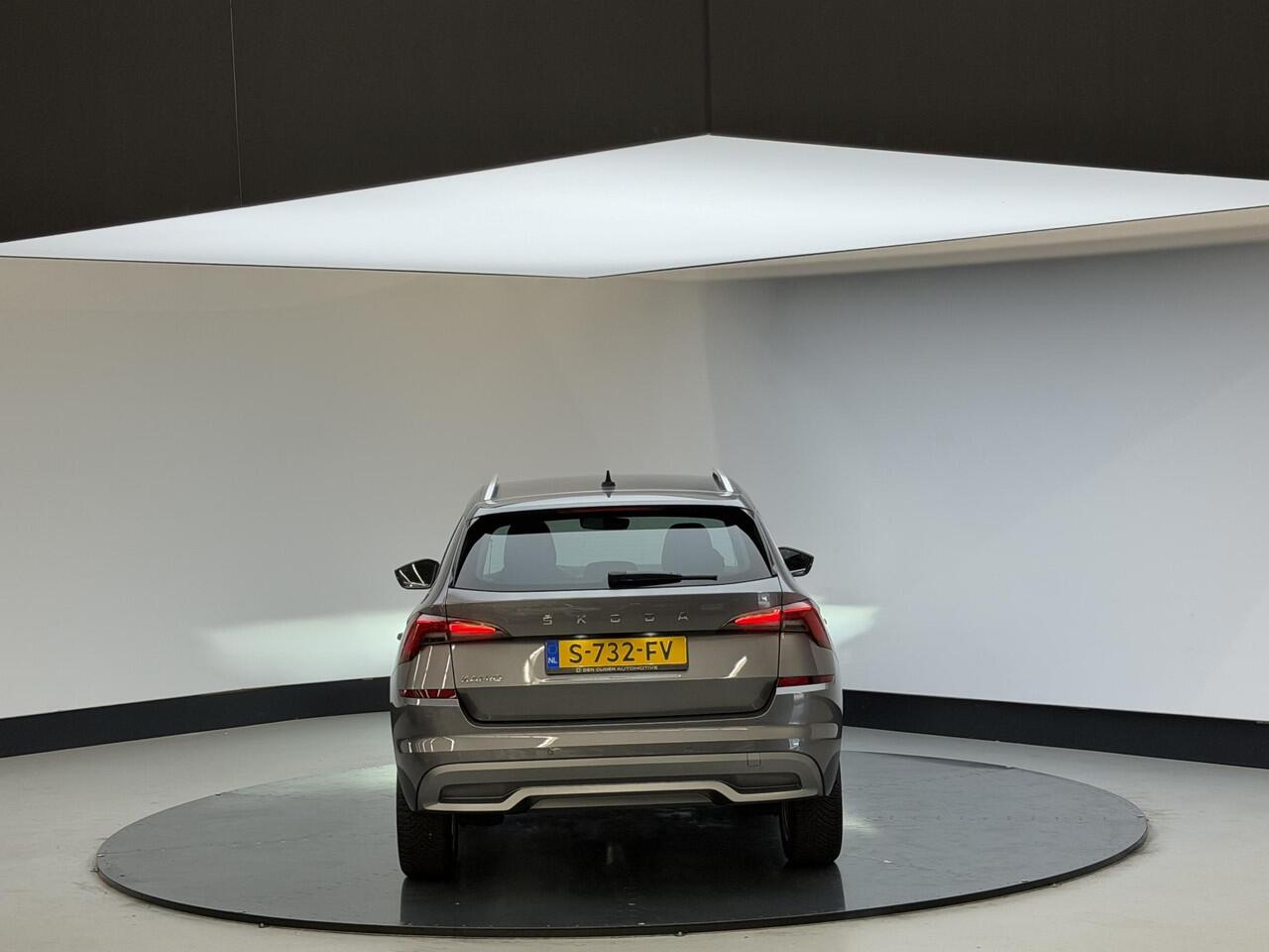 Skoda Kamiq 1.0 TSI Ambition 17'' lm velgen | All weather banden | Clima | Carplay | Parksensor achter | NL auto