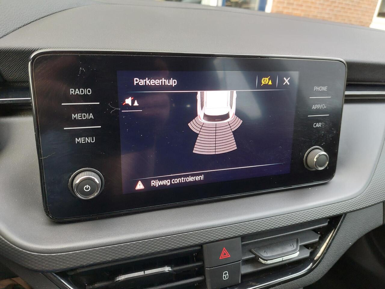 Skoda Kamiq 1.0 TSI Sport Business | TREKH | rijklaarprijs !!