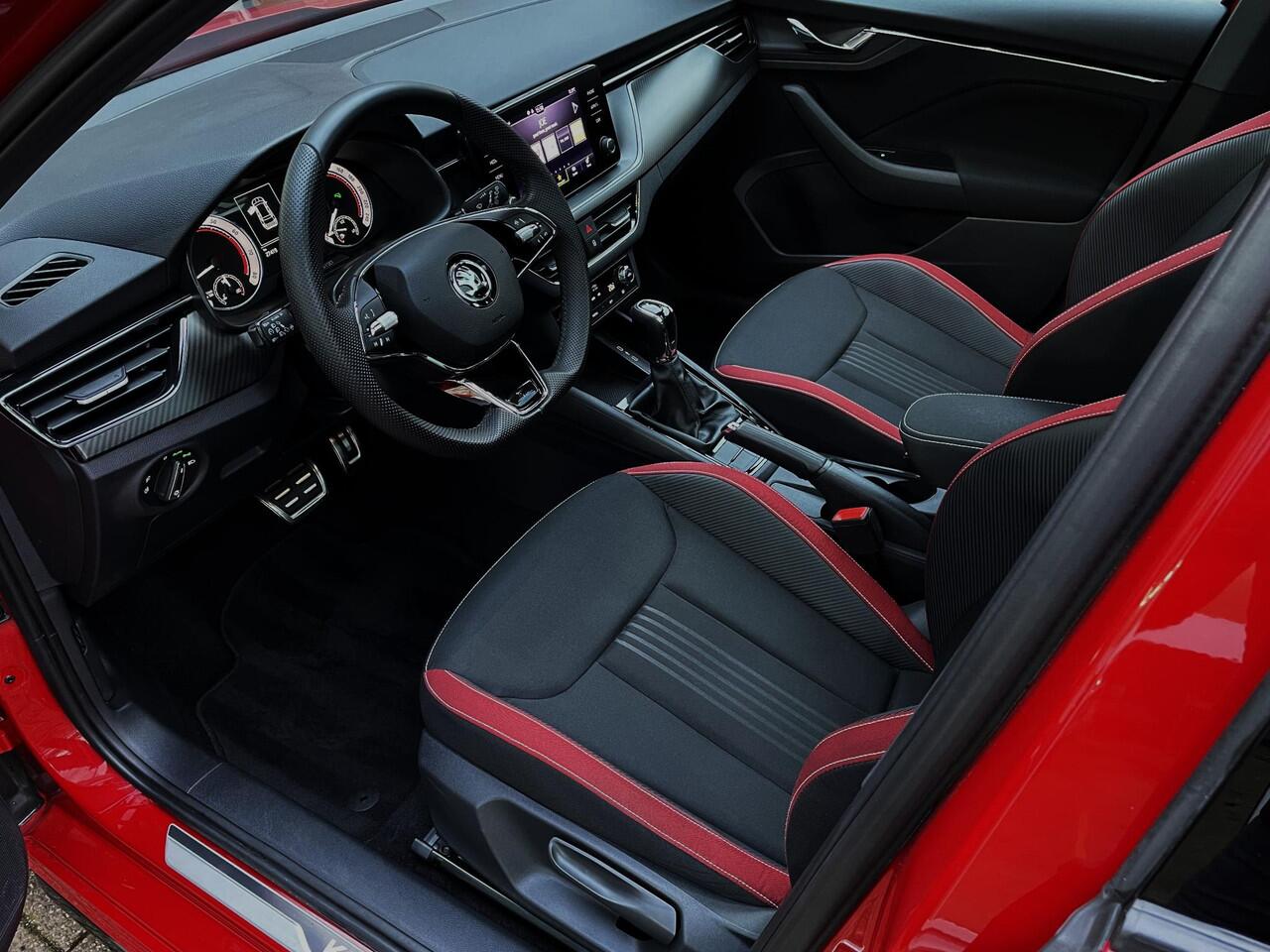 Skoda Kamiq 1.0 TSI Monte Carlo Carplay / Pano / Drive Select