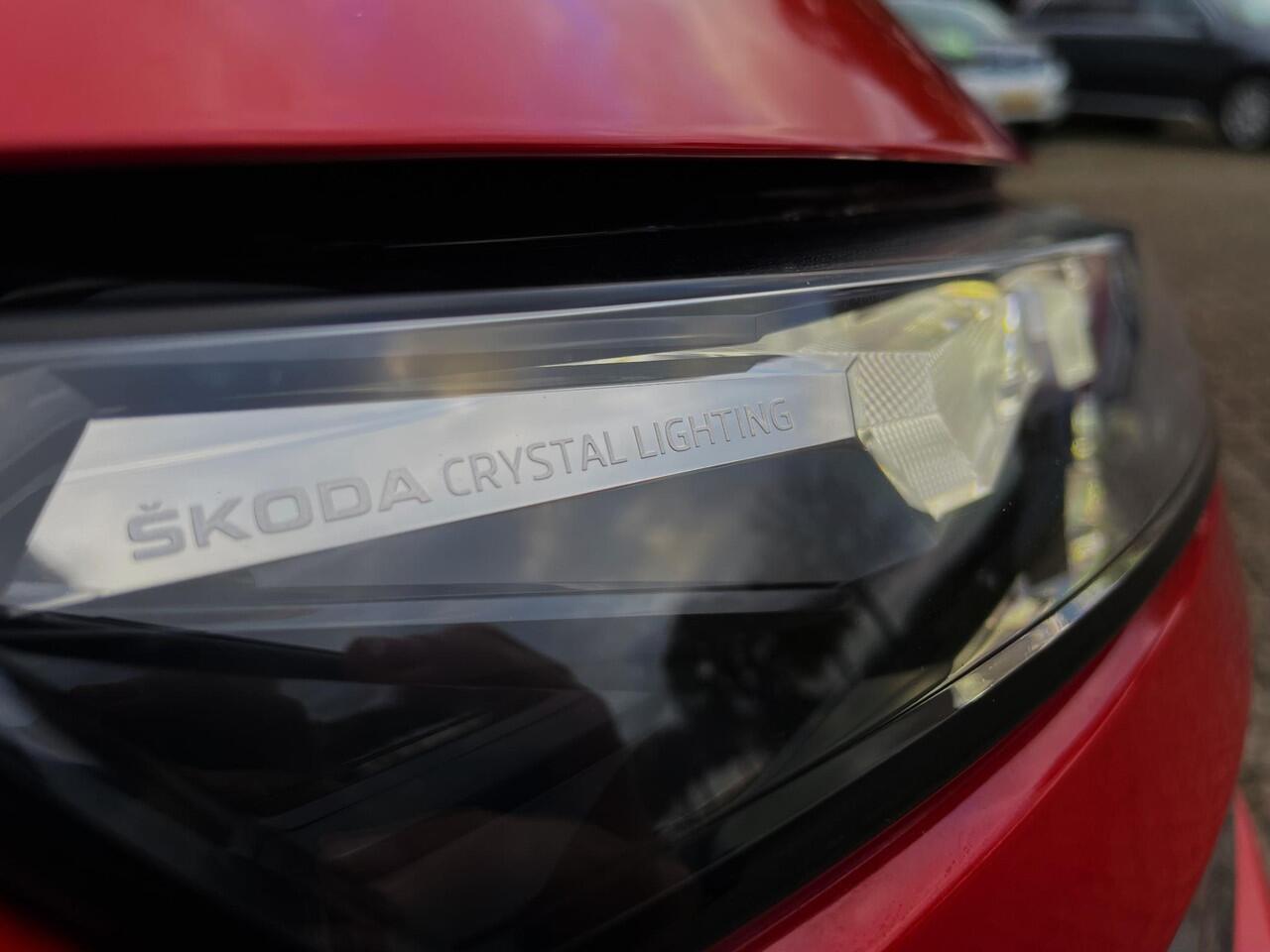 Skoda Kamiq 1.0 TSI Monte Carlo Carplay / Pano / Drive Select