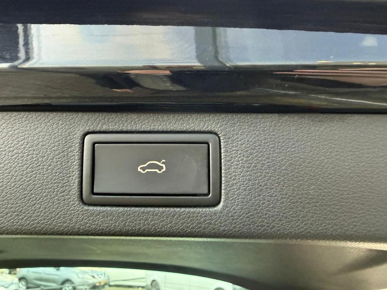 Skoda Kamiq 1.0 TSI Automaat Monte Carlo *Panorama*