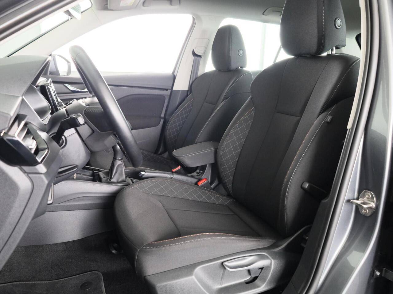 Skoda Kamiq 1.0 TSI Ambition 110 pk | Verlengde garantie | Navigatie via App | Cruise control | LED koplampen |