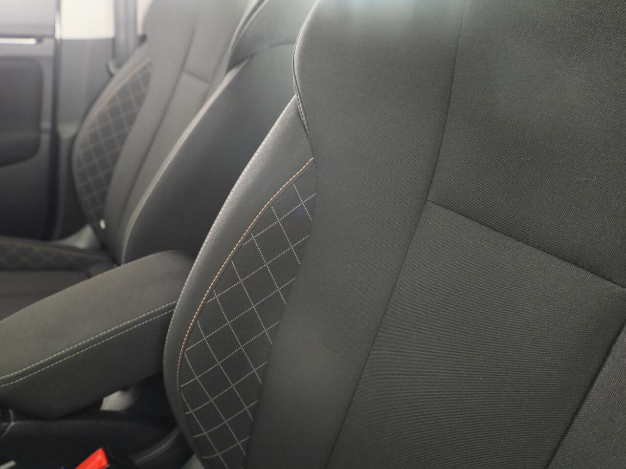 Skoda Kamiq 1.0 TSI Ambition 110 pk Automaat (DSG) | Verlengde garantie || Navigatie via App | Cruise control | LED koplampen | Apple Carplay/Android Auto |