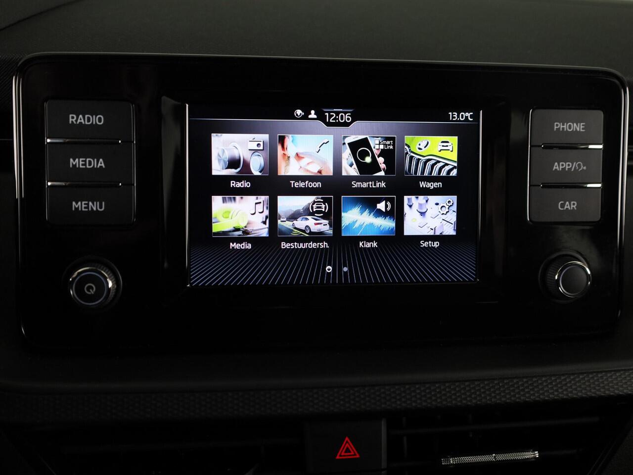 Skoda Kamiq 1.0 TSI Ambition 110 pk | Verlengde garantie | Navigatie via App | Cruise control | LED koplampen | Apple Carplay/Android Auto |