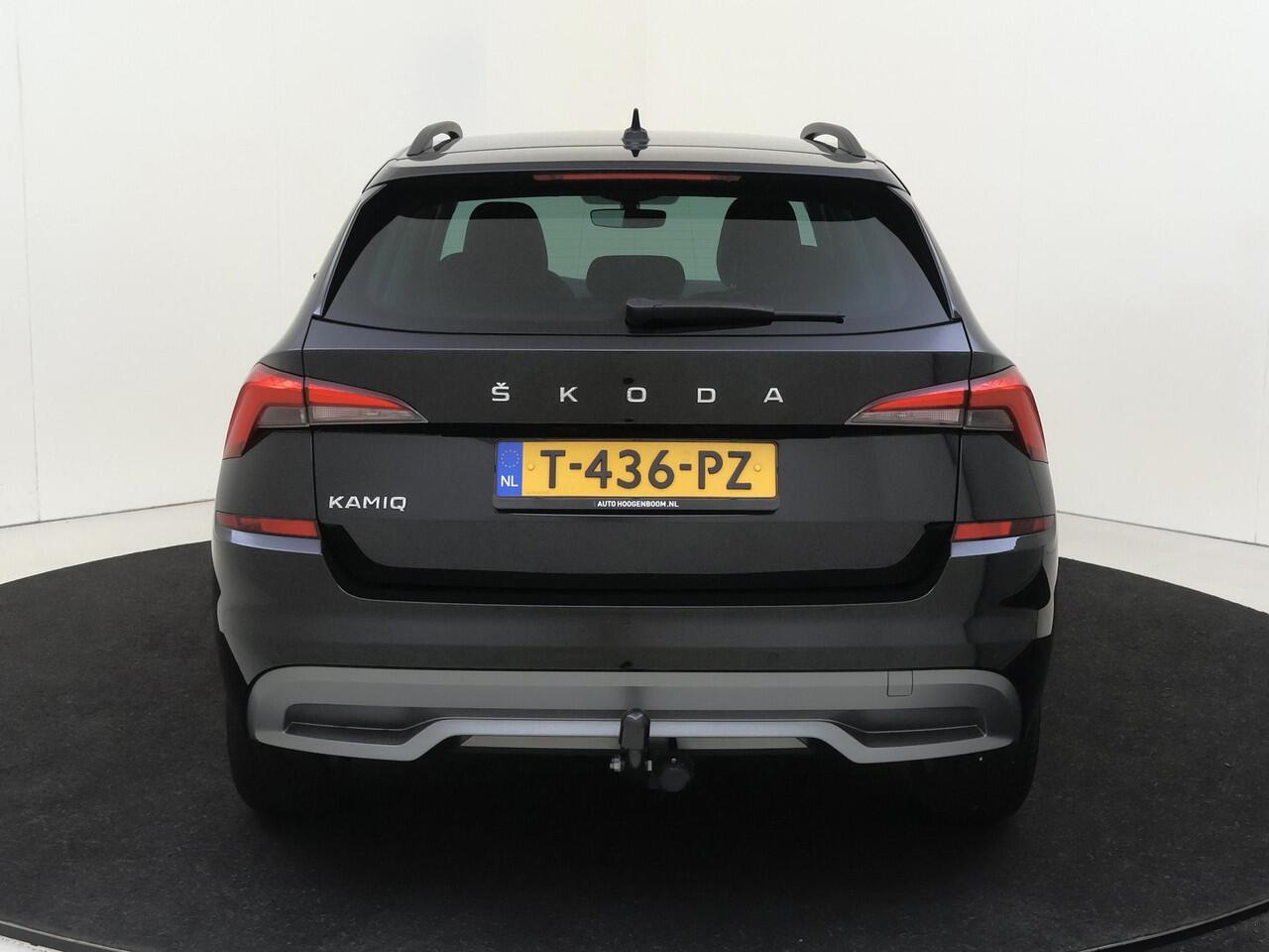 Skoda Kamiq 1.0 TSI Ambition | Trekhaak | Parkeersensoren achter | Cruise Control | CarPlay | Airco |