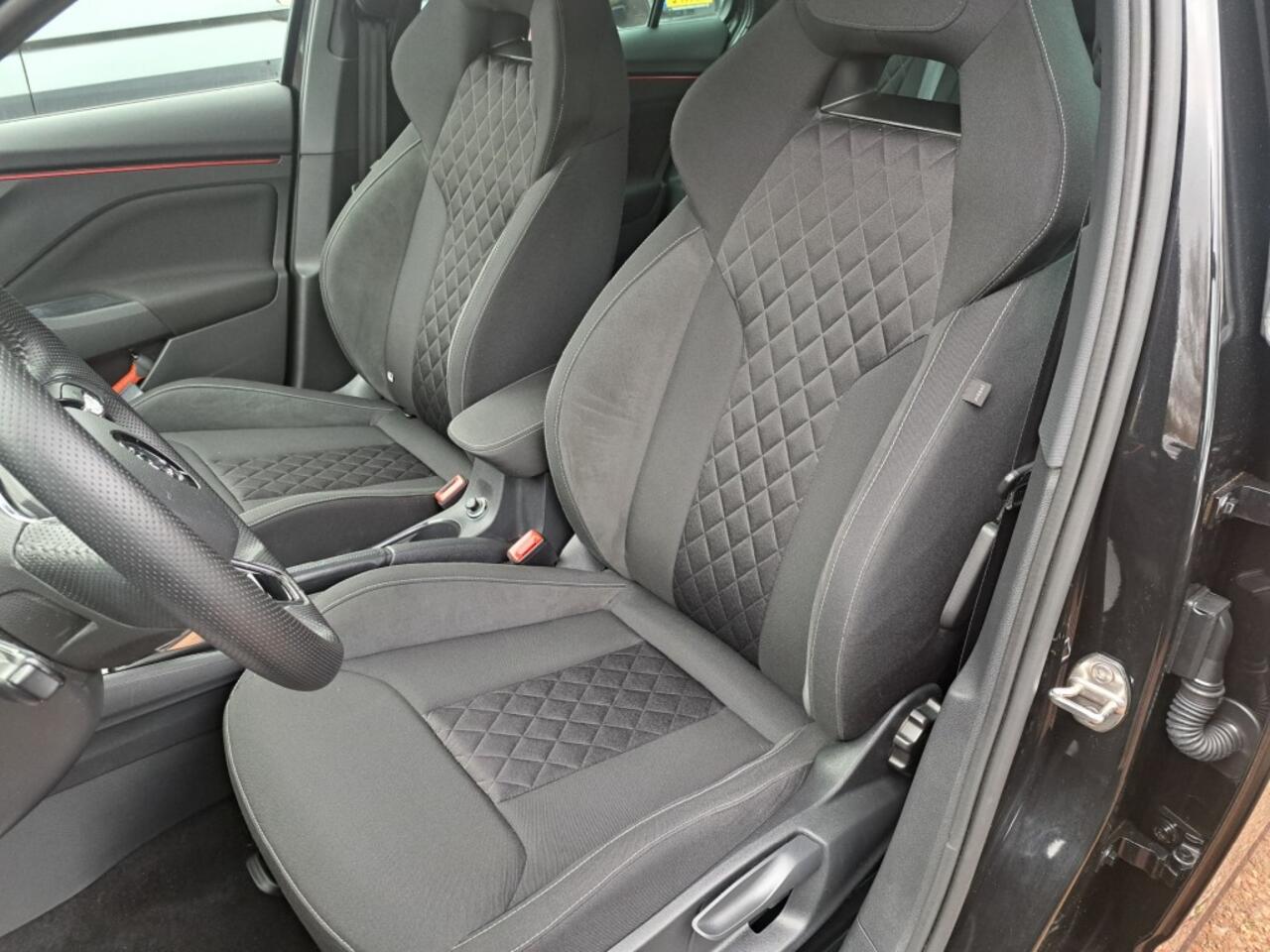 Skoda Kamiq 1.0 TSI 110 Pk Sport Business Clima Pdc 6 bak, Apple Carplay