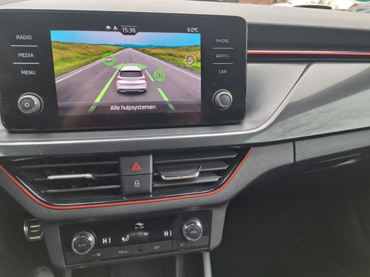 Skoda Kamiq 1.0 TSI 110 Pk Sport Business Clima Pdc 6 bak, Apple Carplay