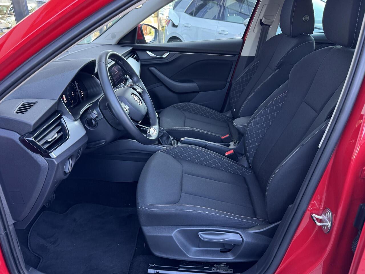 Skoda Kamiq 1.0 TSI Ambition Automaat |17LM | Camera | Virtual cockpit | ECC