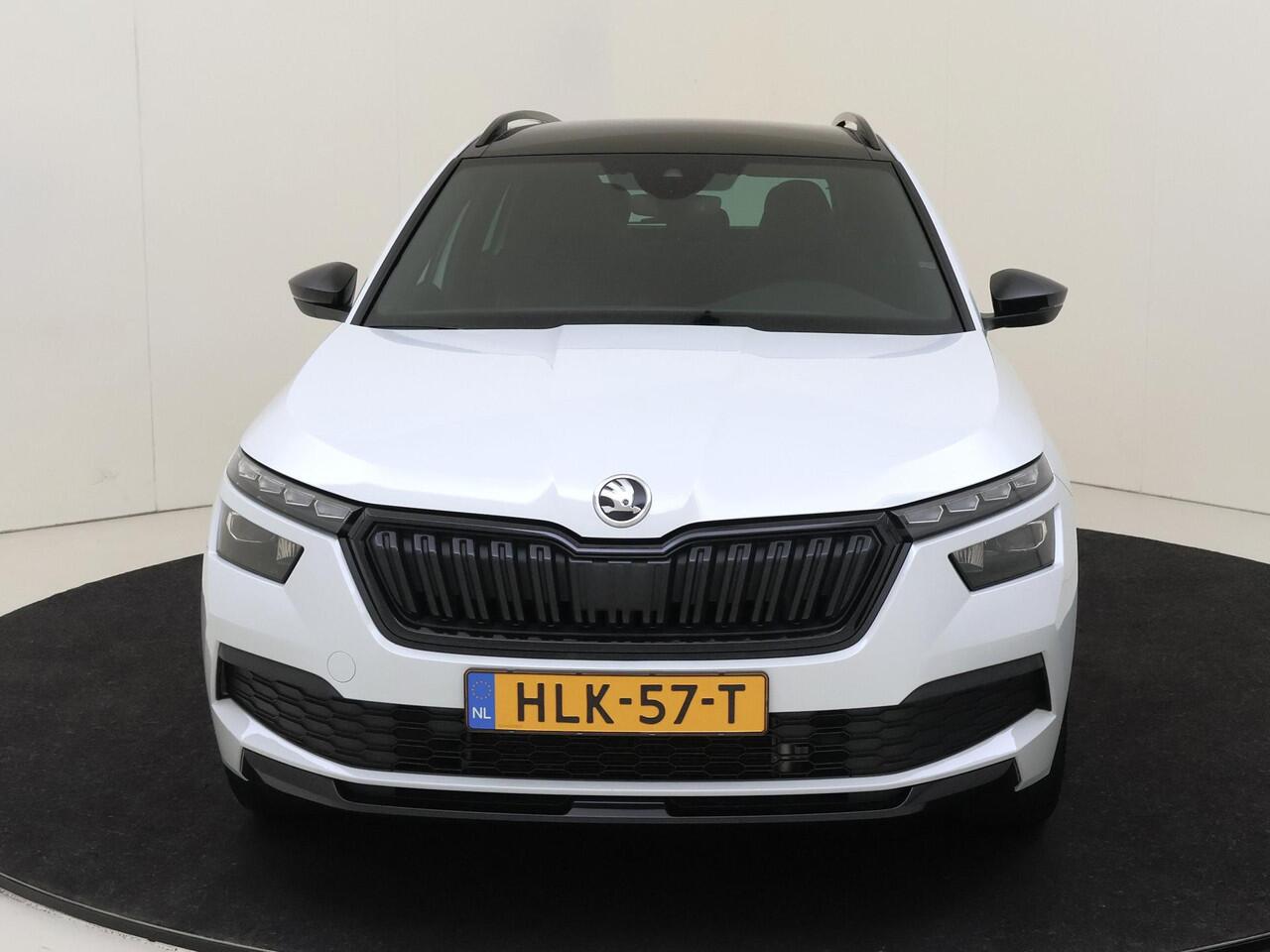 Skoda Kamiq 1.0 TSI Monte Carlo | Panoramadak | Keyless | LED verlichting | Stoelverwarming | Achteruitrijcamera | CarPlay | Lane- en frontassist |