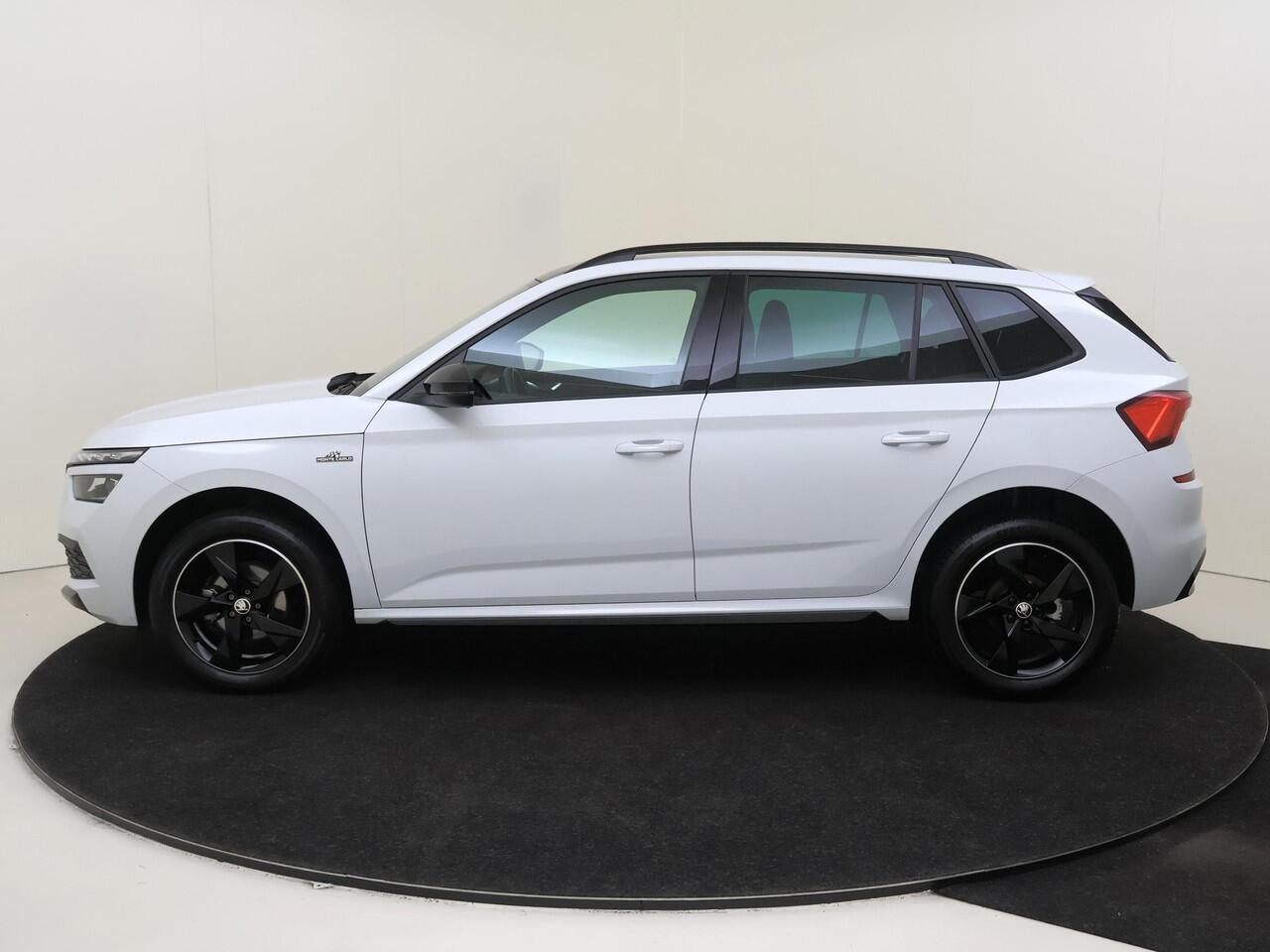 Skoda Kamiq 1.0 TSI Monte Carlo | Panoramadak | Keyless | LED verlichting | Stoelverwarming | Achteruitrijcamera | CarPlay | Lane- en frontassist |