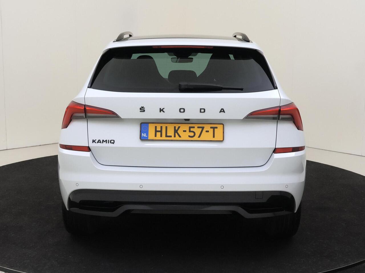 Skoda Kamiq 1.0 TSI Monte Carlo | Panoramadak | Keyless | LED verlichting | Stoelverwarming | Achteruitrijcamera | CarPlay | Lane- en frontassist |