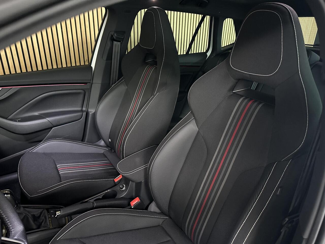 Skoda Kamiq 1.0 TSI Monte Carlo Pano | Carplay | Camera