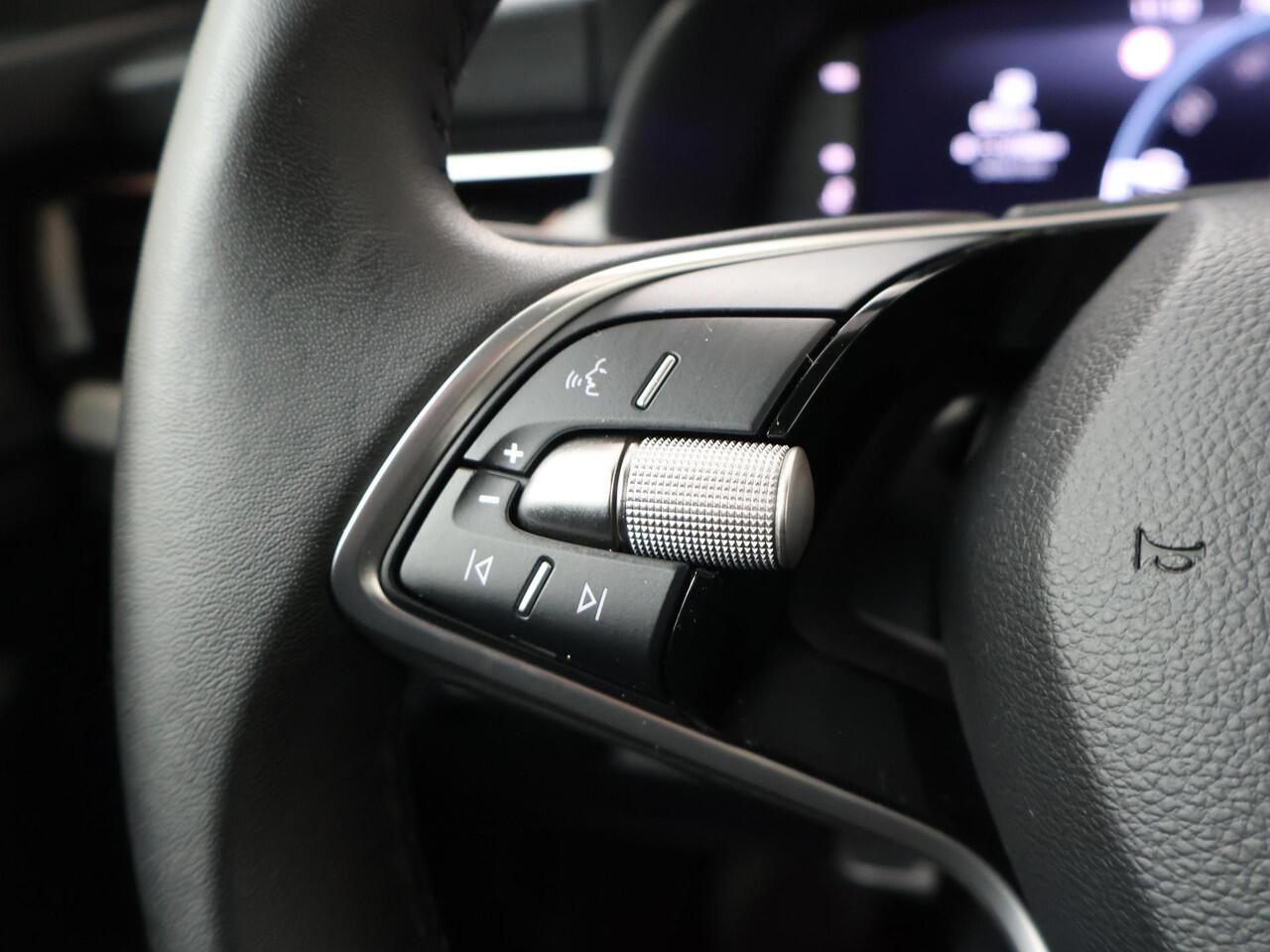 Skoda Kamiq 1.0 TSI Business Edition | 116 PK | Trekhaak wegklapbaar | Climate control | Achteruitrijcamera | LED verlichting |