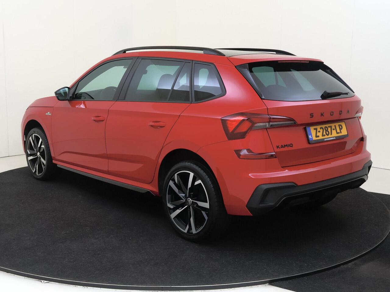 Skoda Kamiq 1.0 TSI Monte Carlo | Panoramadak | Keyless | Adaptieve cruise control | Navigatie | Achteruitrijcamera | Elektrische achterklep | LED matrix verlichting |