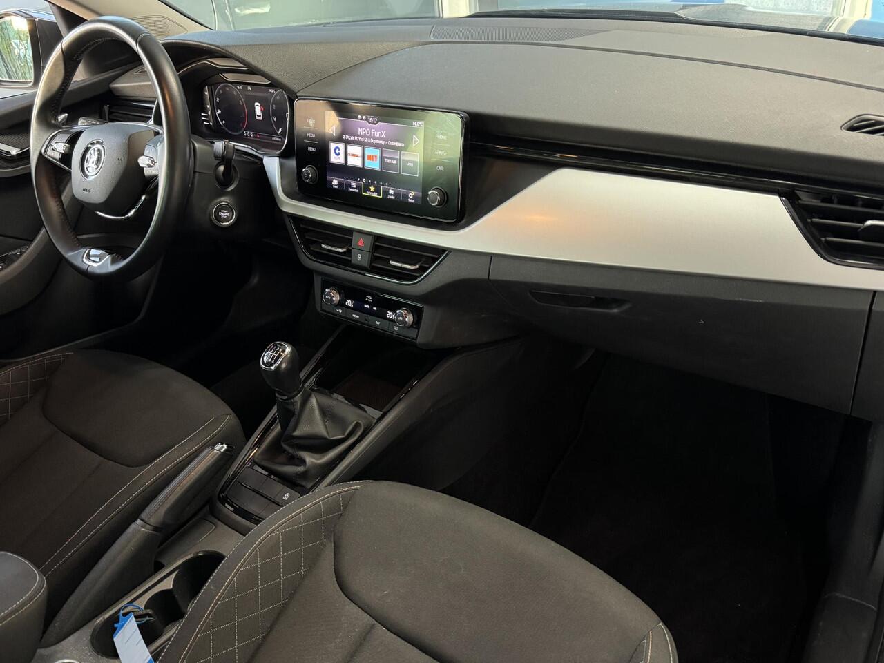 Skoda Kamiq 1.0 TSI Ambition | ¤ 1.000 INRUILPREMIE | Cruise | Clima | Camera | PDC achter | Carplay | LM velgen ( Vestiging - Vianen )