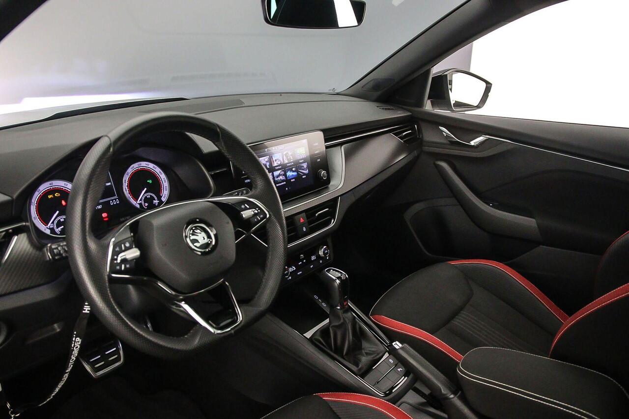 Skoda Kamiq Monte Carlo 1.0 TSI 110pk DSG Automaat Panoramadak, Achteruitrijcamera, Cruise control, Verwarmde voorruit, LED koplampen, Stoelverwarming, Parkeersensoren