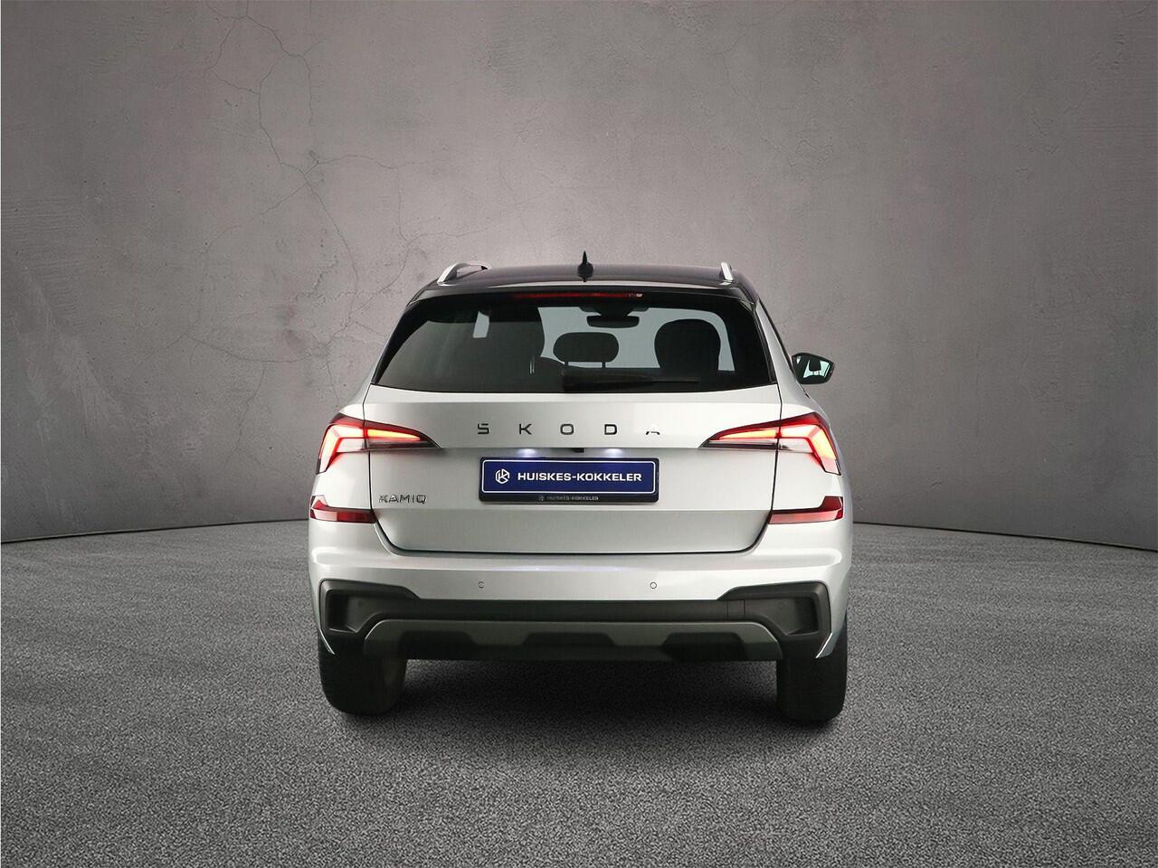 Skoda Kamiq Selection 1.0 TSI 115pk DSG Automaat Adaptive cruise control, Stuurwiel verwarmd, Achteruitrijcamera, App connect, LED koplampen, Parkeersensoren