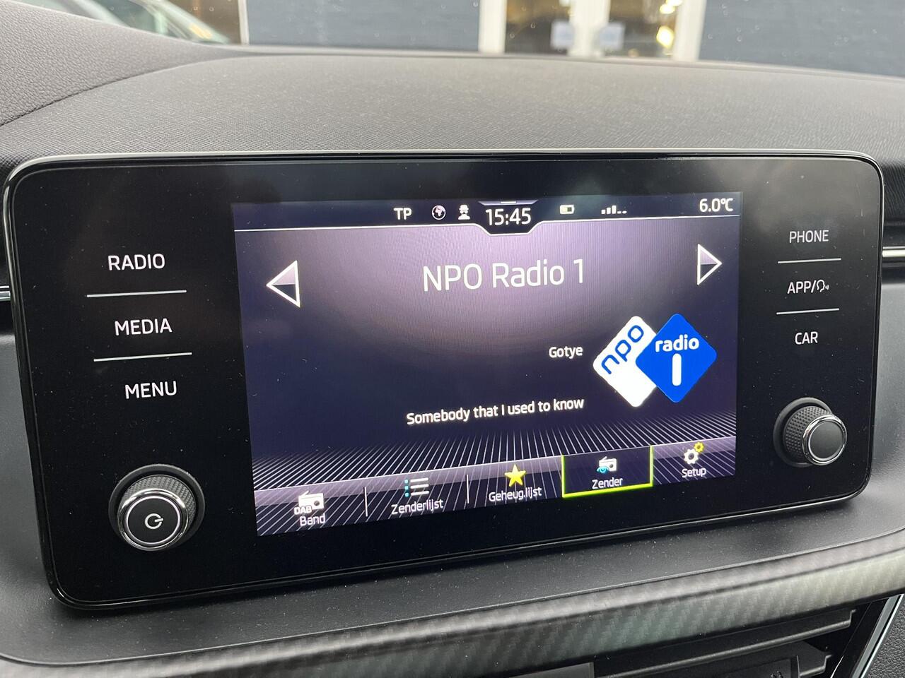 Skoda Kamiq 1.5 TSi DSG ACT Monte Carlo | PANORAMADAK | EL. TREKHAAK | STANDKACHEL|