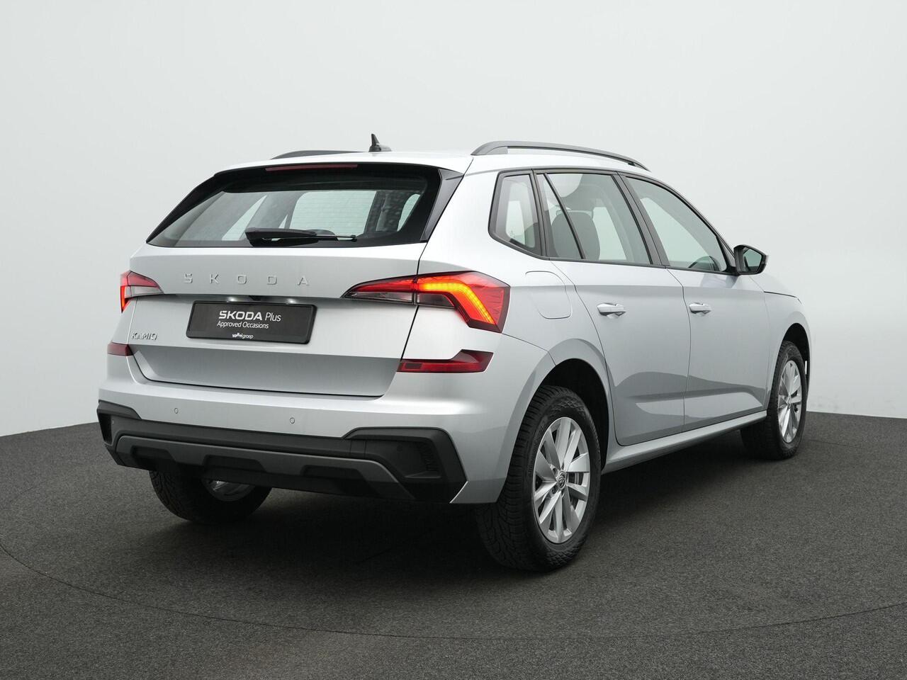 Skoda Kamiq 1.0 TSI 115 pk DSG Selection | Stuur-/stoelverwarming | Achteruitrijcamera | Carplay | Virtual Cockpit