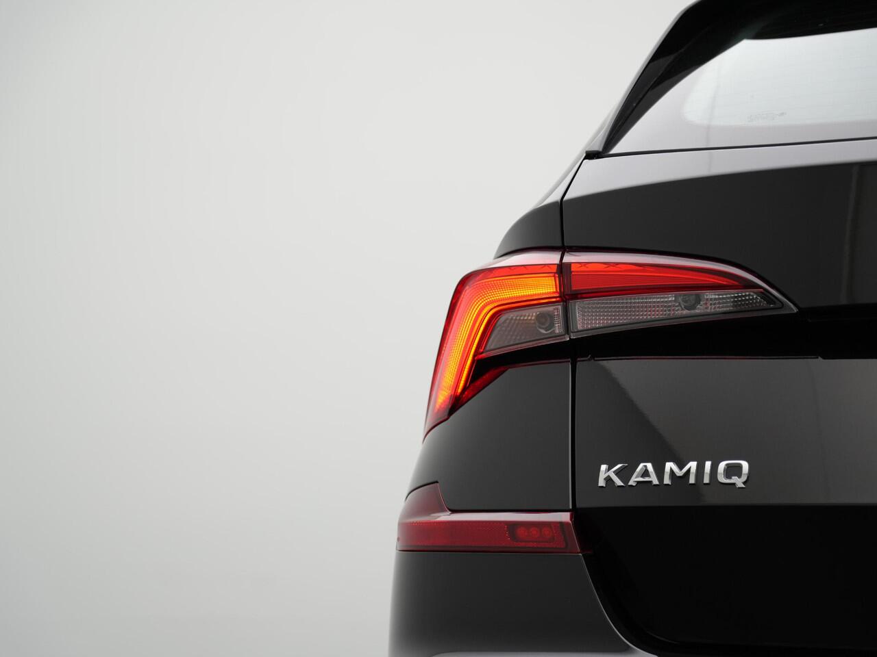 Skoda Kamiq 1.0 TSI 115 pk DSG Selection | Stuur-/stoelverwarming | Achteruitrijcamera | Carplay | Virtual Cockpit