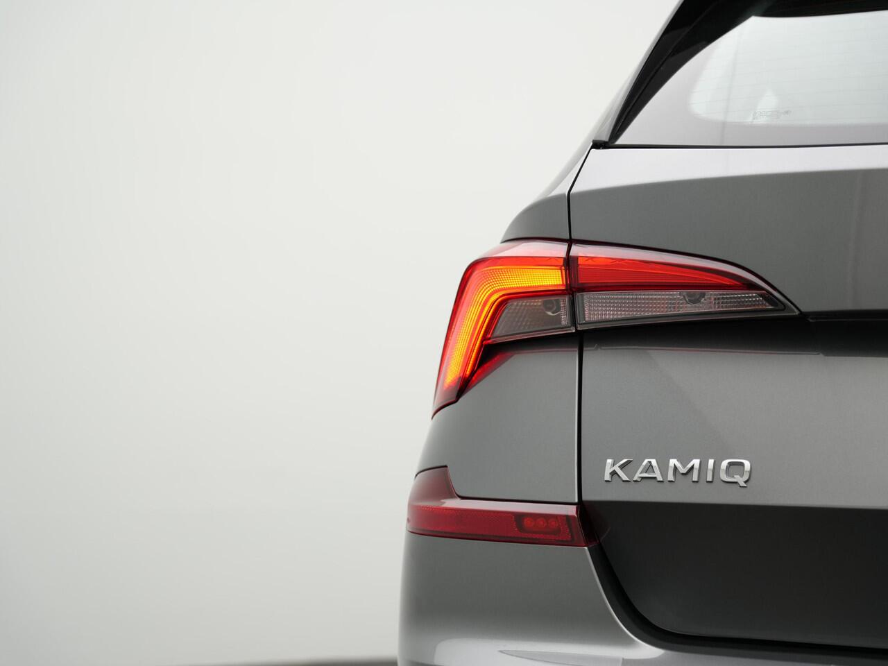 Skoda Kamiq 1.0 TSI 115 pk DSG Selection | Stuur-/stoelverwarming | Achteruitrijcamera | Carplay | Virtual Cockpit