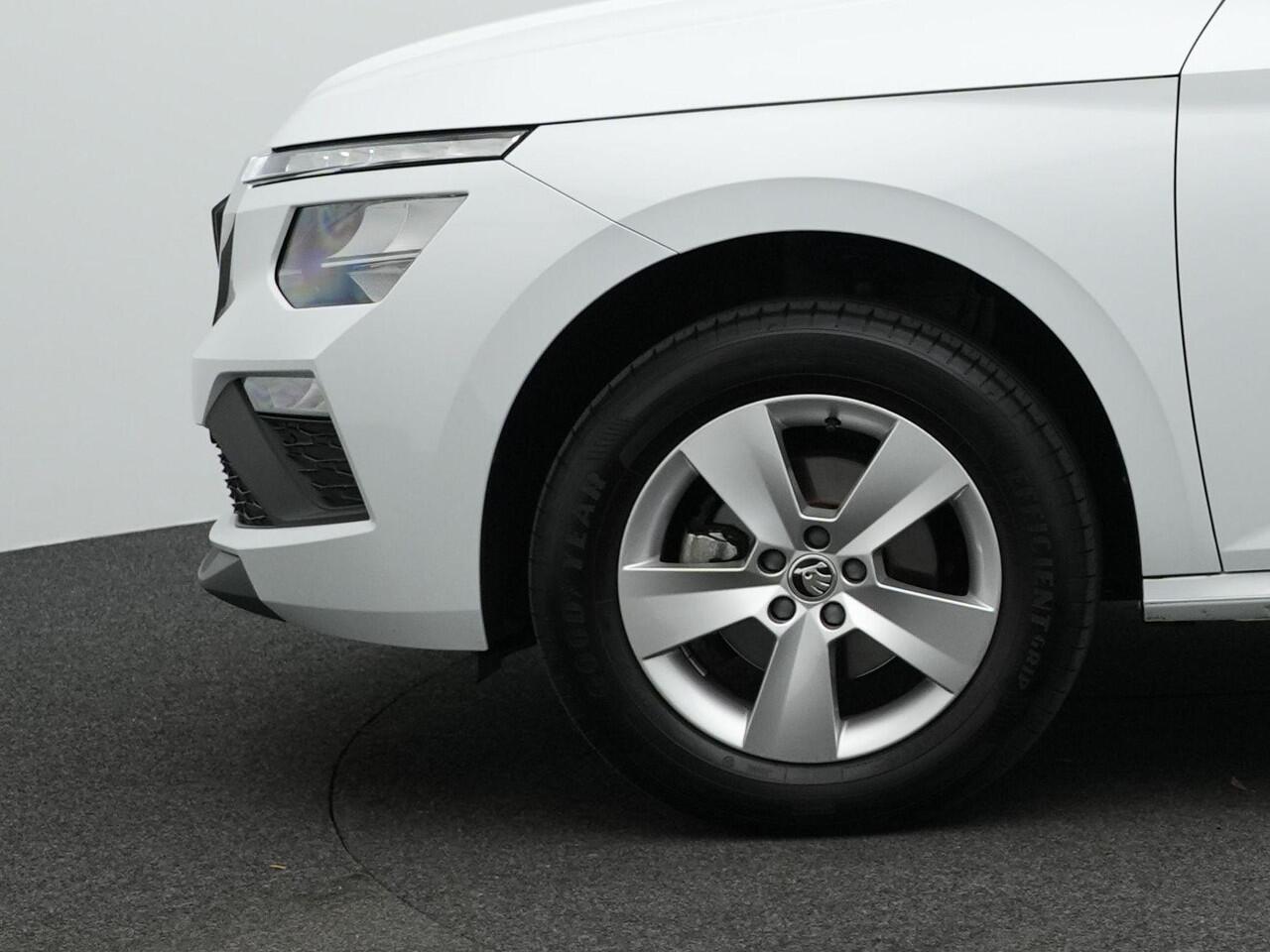 Skoda Kamiq 1.0 TSI 115 pk Selection | Parkeersensoren achter | Carplay | Virtual Cockpit | Sportonderstel