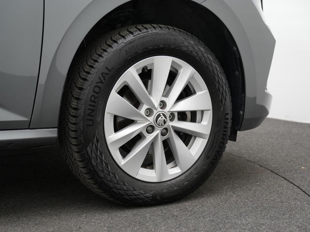 Skoda Kamiq 1.0 TSI 115 pk DSG Selection | Stuur-/stoelverwarming | Achteruitrijcamera | Carplay | Virtual Cockpit