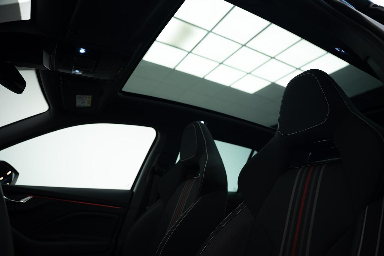 Skoda Kamiq 1.0 TSI Monte Carlo |Glazen Dak|Camera|ACC|Stoelverwarming|Stuurverwarming|Dodehoek|