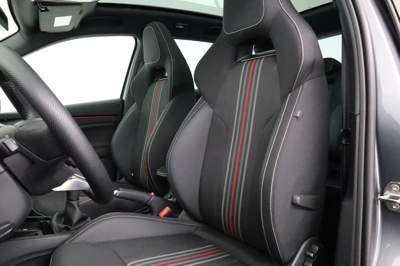 Skoda Kamiq Monte Carlo 1.0 TSI 115 pk | Panoramadak | Camera | Stoelverwarming | 18 inch | Keyless Entry | Elektrische Kofferklep | Draadloos Apple Carplay/Android Auto