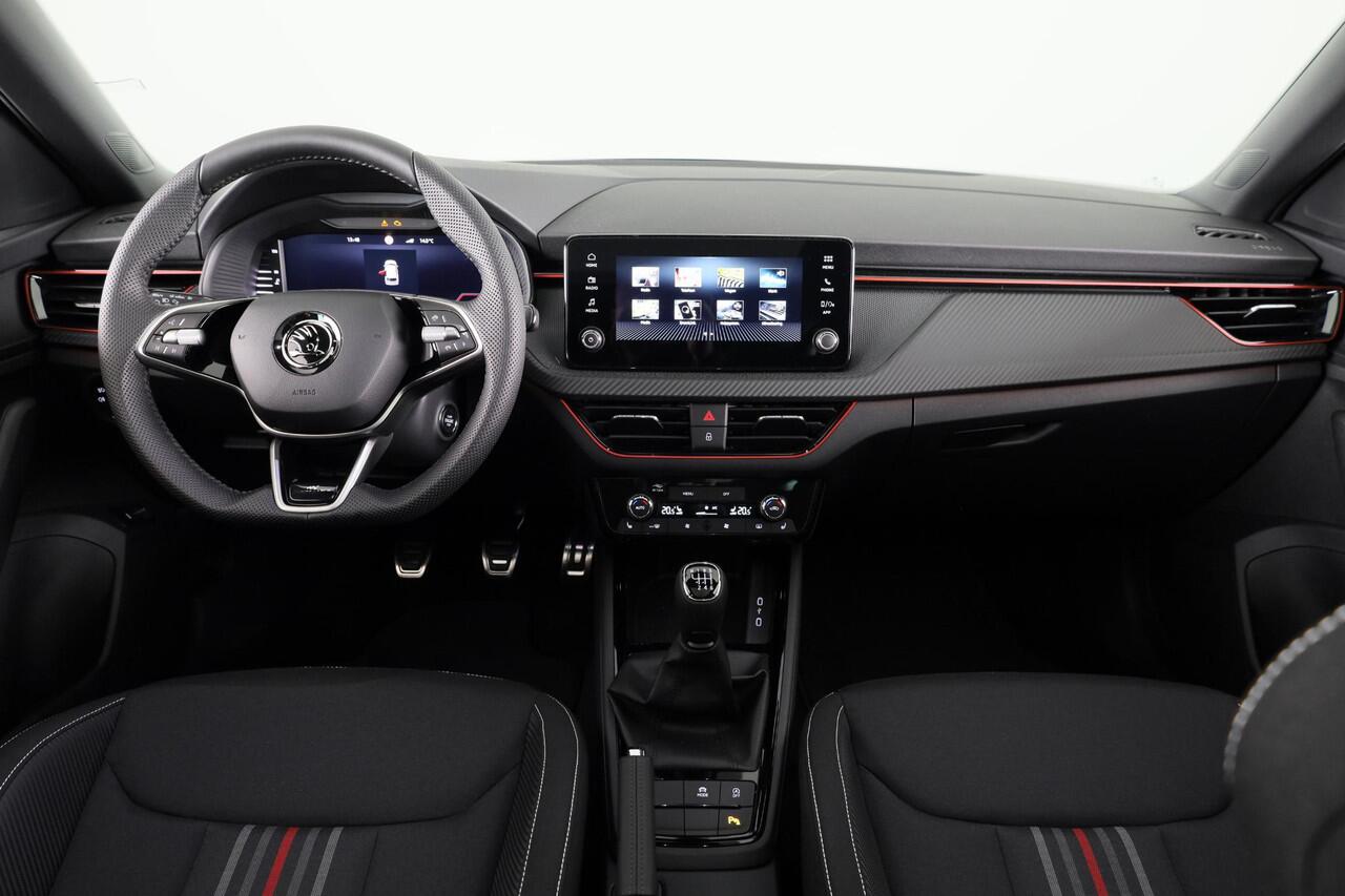 Skoda Kamiq 1.0 TSI Monte Carlo 115pk | Panoramadak | Stoelverwarming | Apple Carplay/ Android auto | 17 inch Lichtmetalen velgen