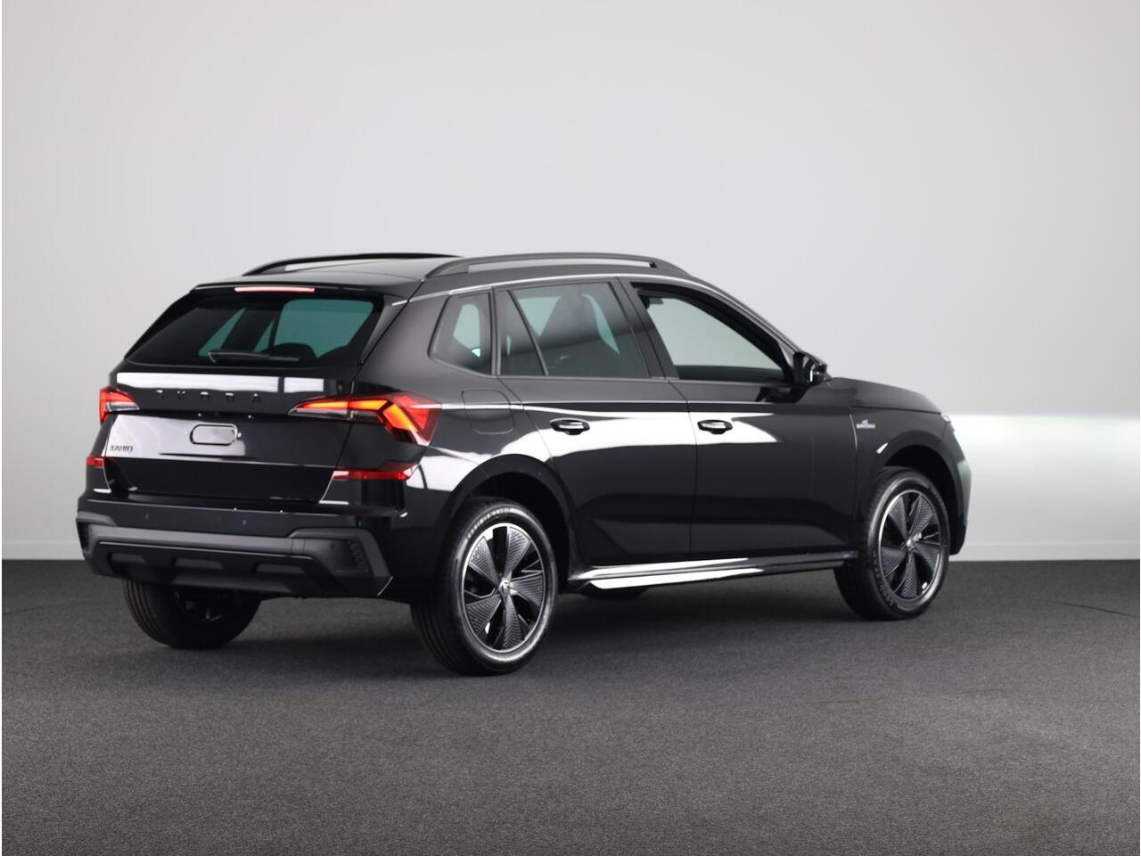 Skoda Kamiq 1.0 TSI Monte Carlo 115pk | Panoramadak | Stoelverwarming | Apple Carplay/ Android auto | 17 inch Lichtmetalen velgen