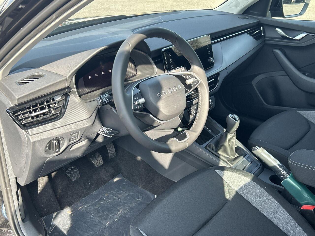 Skoda Kamiq Essence 1.0 TSI 85 kW / 115 PK SUV 6 versn. Hand | 1500,- Euro Inruilpremie | Privatelease 369,- Per Maand!!