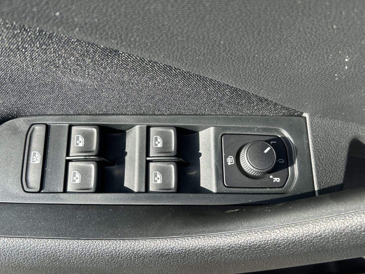 Skoda Kamiq Essence 1.0 TSI 85 kW / 115 PK SUV 6 versn. Hand | 1500,- Euro Inruilpremie | Privatelease 369,- Per Maand!!