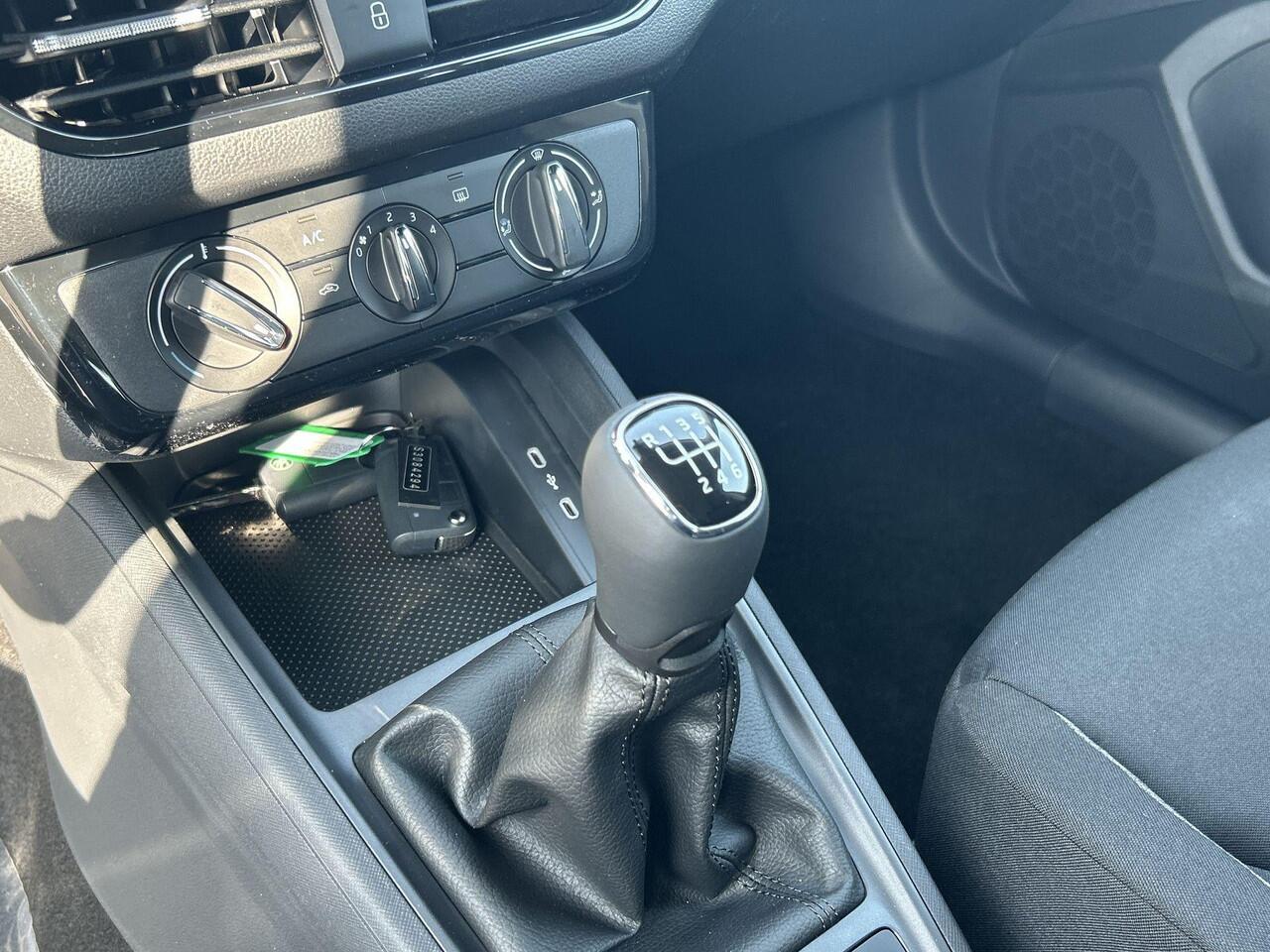 Skoda Kamiq Essence 1.0 TSI 85 kW / 115 PK SUV 6 versn. Hand Technology Pakket | 4000,- Euro Inruilpremie | Privatelease 349,- Per Maand!!