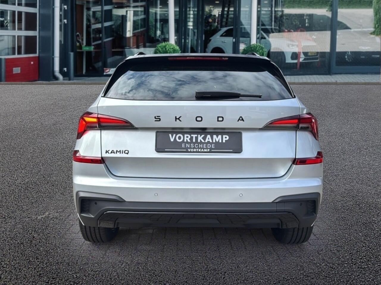 Skoda Kamiq 1.0 TSI DSG MONTE CARLO GLAS-DAK/CAMERA/CARPLAY/CRUISE/STOELVERW