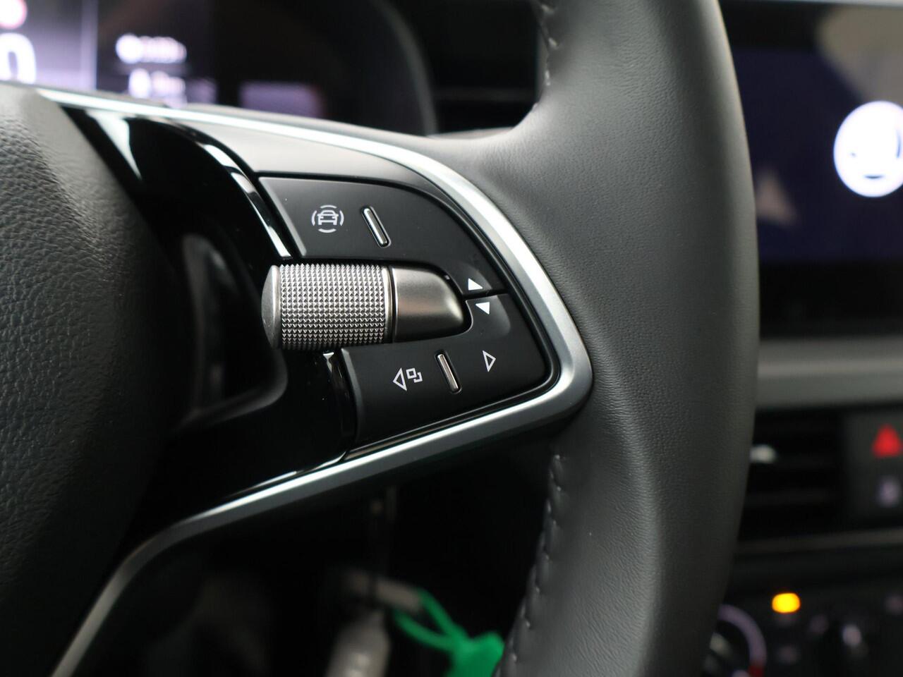 Skoda Kamiq 1.0 TSI Essence 115 PK | Parkeersensoren | Cruise Control | Apple Carplay/Android Auto |