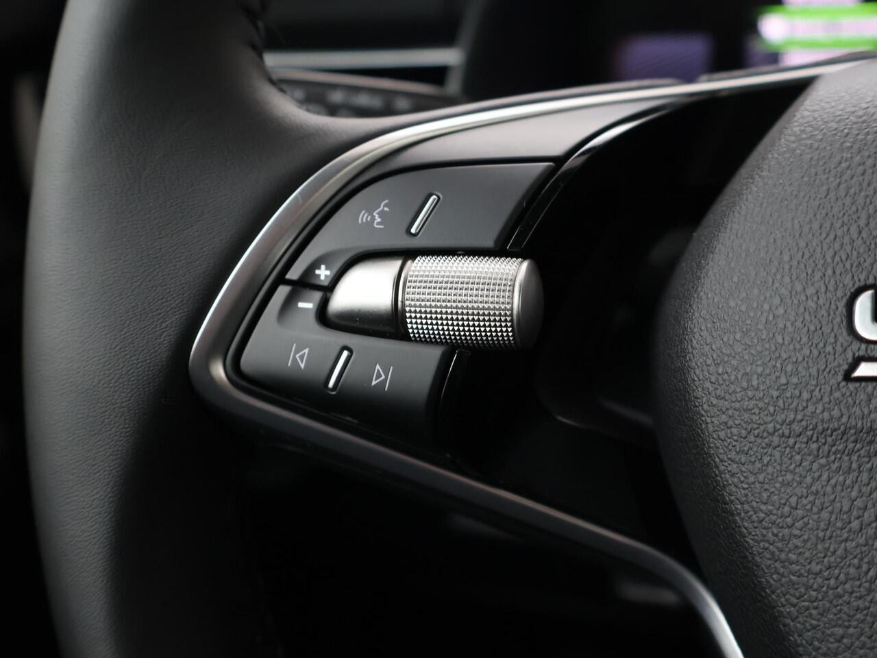 Skoda Kamiq 1.0 TSI Essence 115 PK | Parkeersensoren | Cruise Control | Apple Carplay/Android Auto |