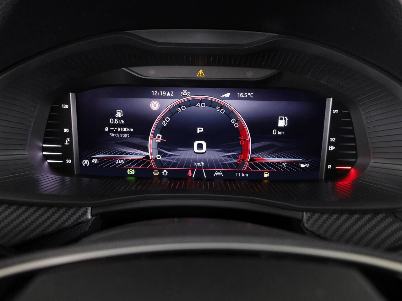 Skoda Kamiq Monte Carlo 1.0 TSI 115 pk 7 versn. DSG | 18 inch | Blind Spot | Navigatie | Adaptive Cruise | Panoramadak | Stoelverwarming |