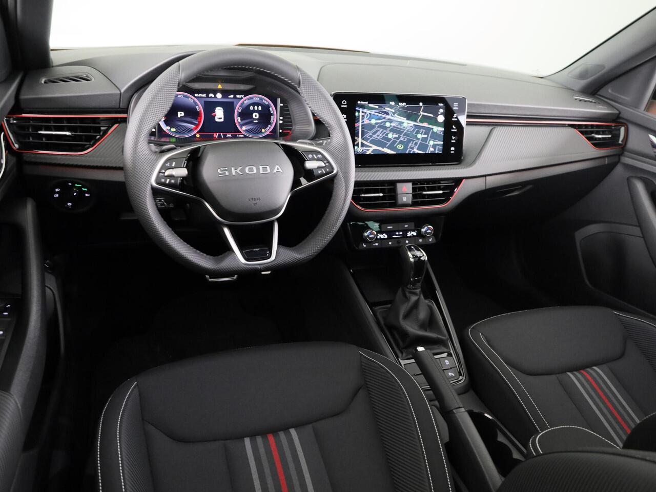 Skoda Kamiq Monte Carlo 1.0 TSI 115 pk 7 versn. DSG | 18 inch | Blind Spot | Navigatie | Adaptive Cruise | Panoramadak | Stoelverwarming |