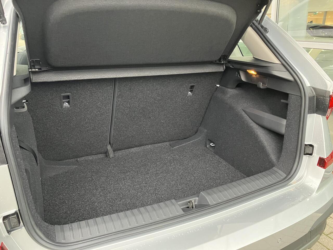 Skoda Kamiq Selection 1.0 TSI 115 PK SUV | 16" Lichtmetalen velgen | Apple Carplay/Android Auto | Climate controle |