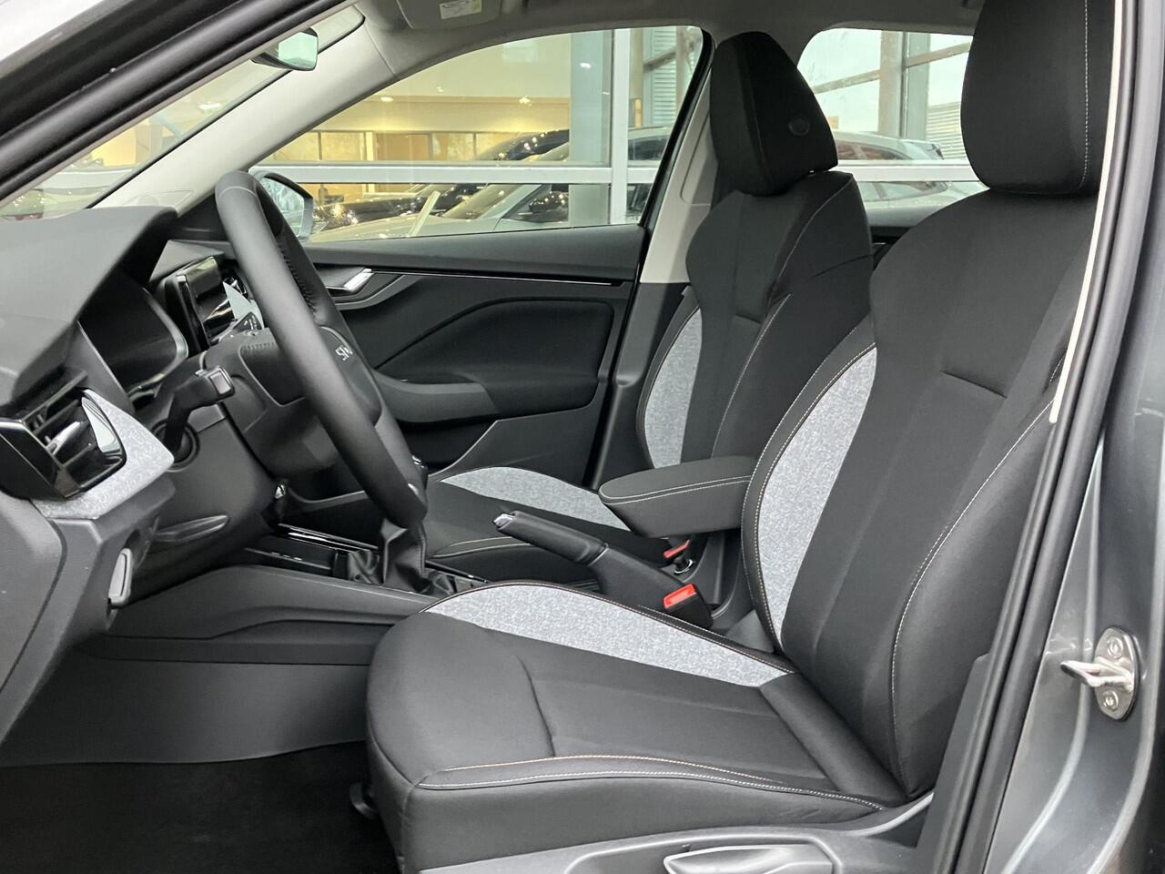 Skoda Kamiq Selection 1.0 TSI 115 PK 6 versn. | Trekhaak | 16" Lichtmetalen velgen | Apple Carplay/Android Auto | Climate controle |