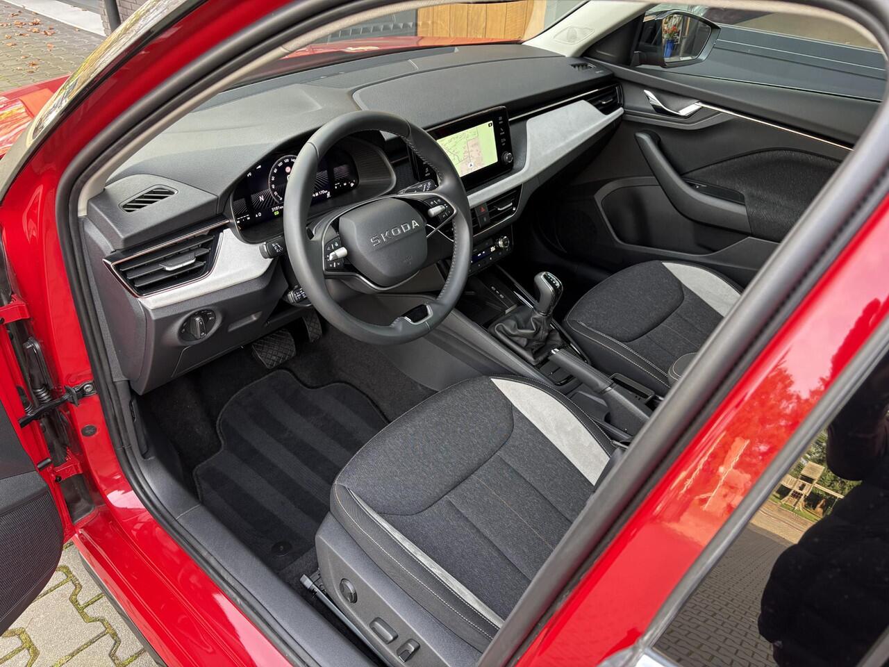 Skoda Kamiq 1.0 TSI LED, Adaptive Cruise, Stuur/Stoelverwarming, Zeer luxe!!!