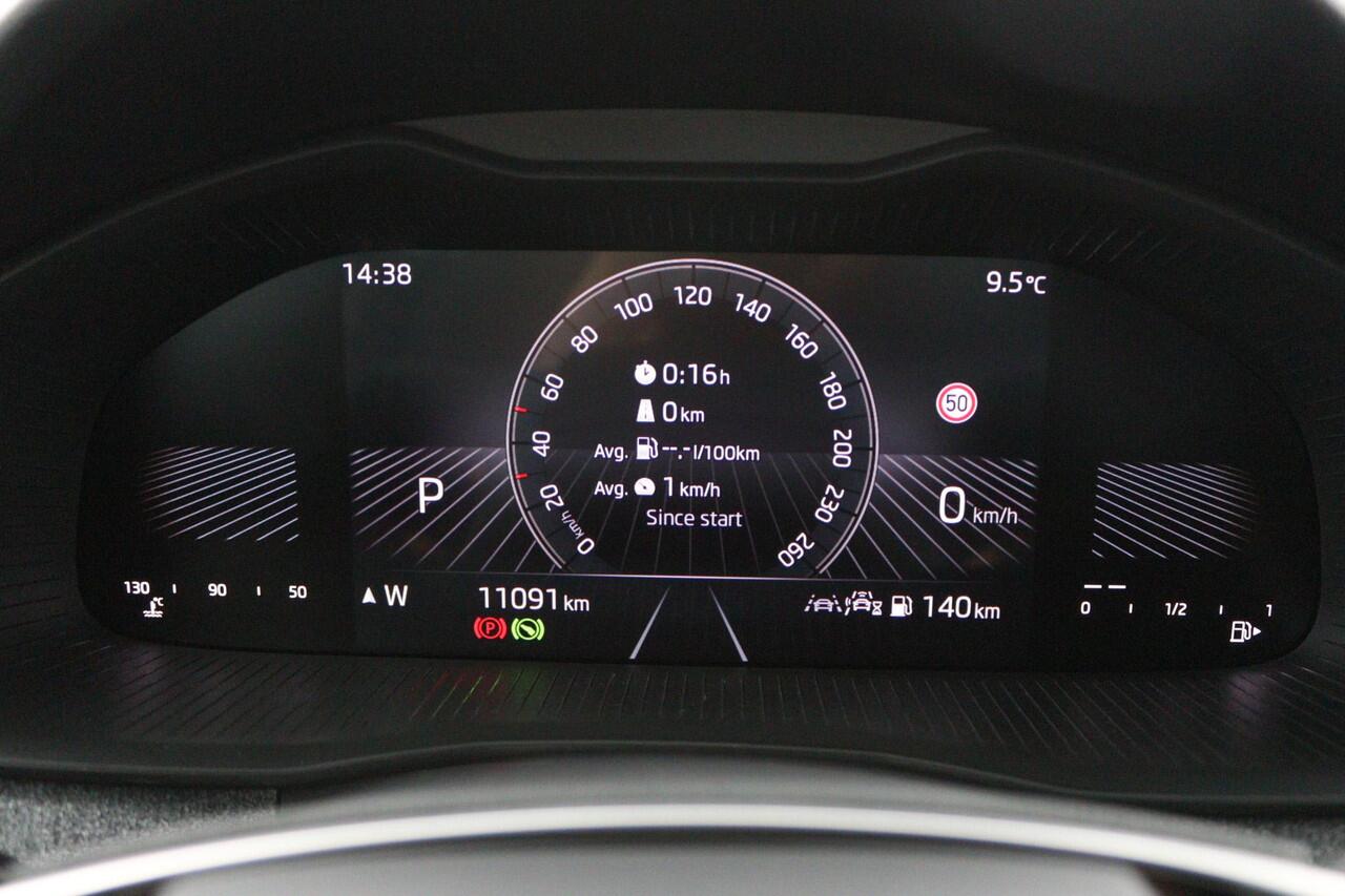 Skoda Kamiq 1.0 TSI Selection DSG | Carplay | 05-2025 | Parkeersensoren