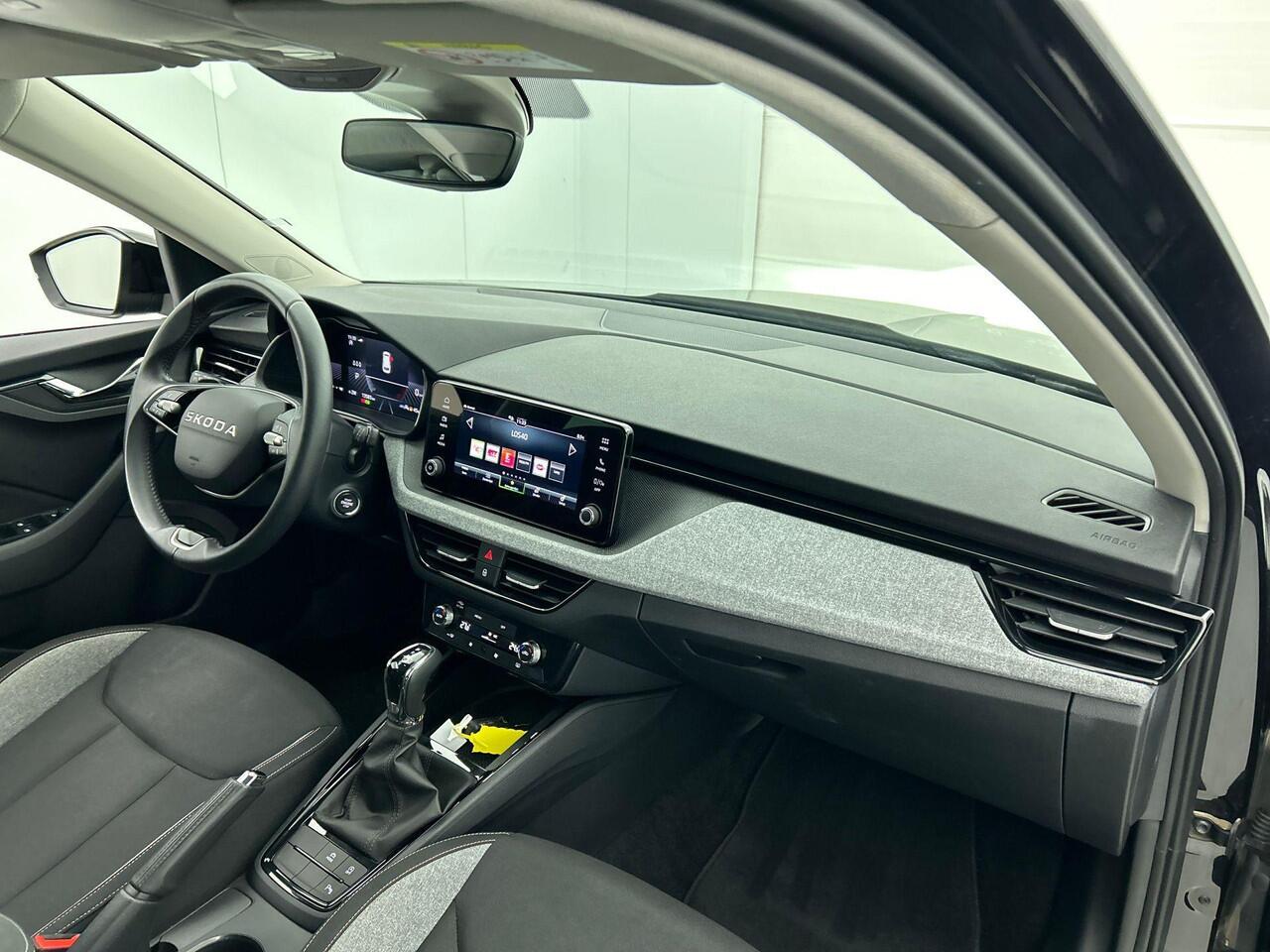 Skoda Kamiq 1.0 TSI Business Edition DSG | Navigatie | Climate control | Cruise control | LED | Keyless | Achteruitrijcamera | Parkeersensoren | Apple Carplay/ Android Auto | Radio