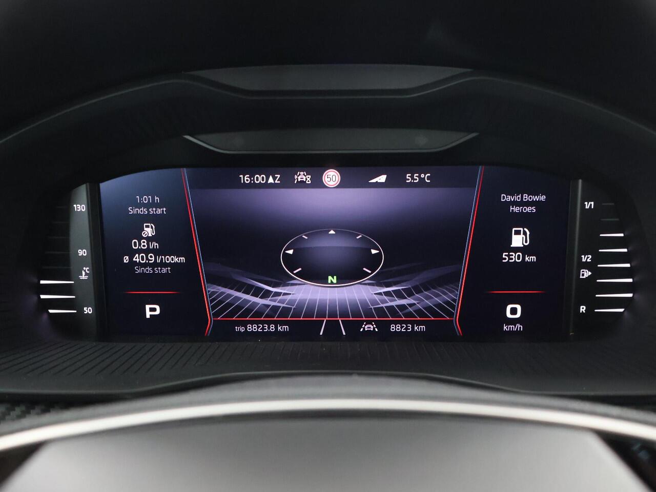 Skoda Kamiq 1.0 TSI Monte Carlo | NL Auto | LED | Navigatie | Digitaal Dashboard | Apple CarPlay/Android Auto | Sportstoelen | Camera | Stoelverwarming | Adaptieve Cruise Control | Panoramadak | Ele. kofferdeksel |