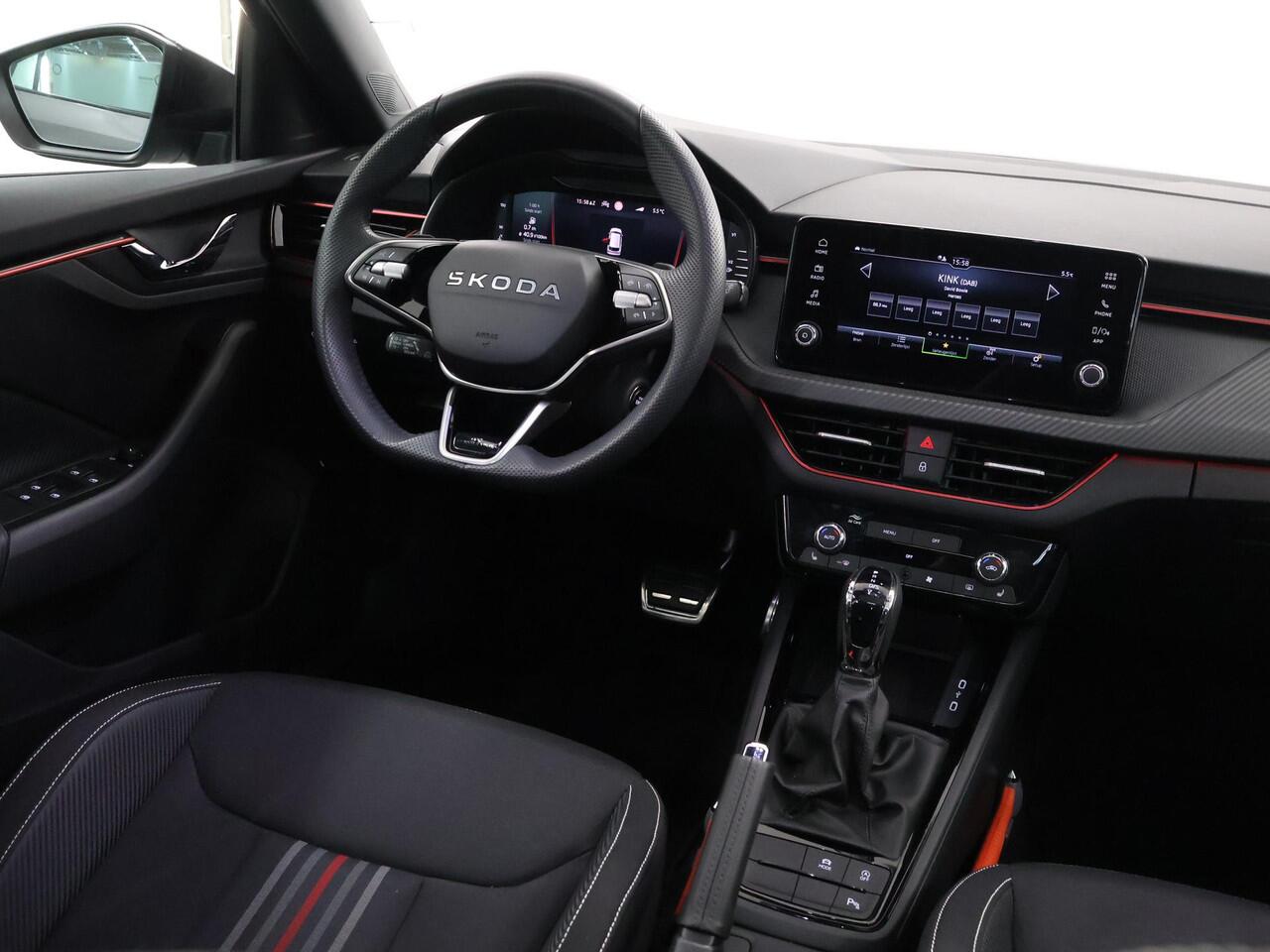 Skoda Kamiq 1.0 TSI Monte Carlo | NL Auto | LED | Navigatie | Digitaal Dashboard | Apple CarPlay/Android Auto | Sportstoelen | Camera | Stoelverwarming | Adaptieve Cruise Control | Panoramadak | Ele. kofferdeksel |